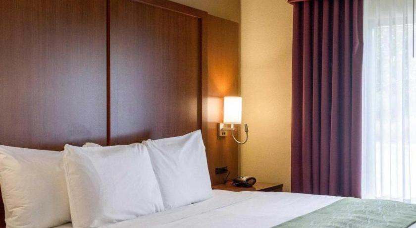 Comfort Suites Старквілл Екстер'єр фото
