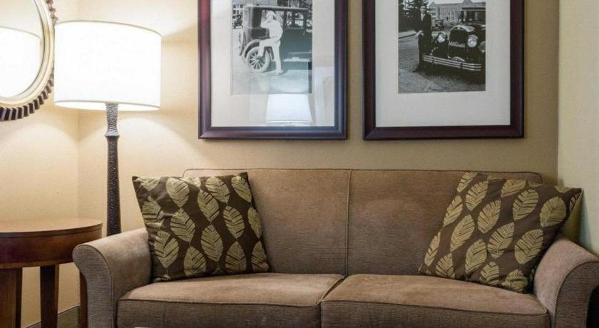 Comfort Suites Старквілл Екстер'єр фото